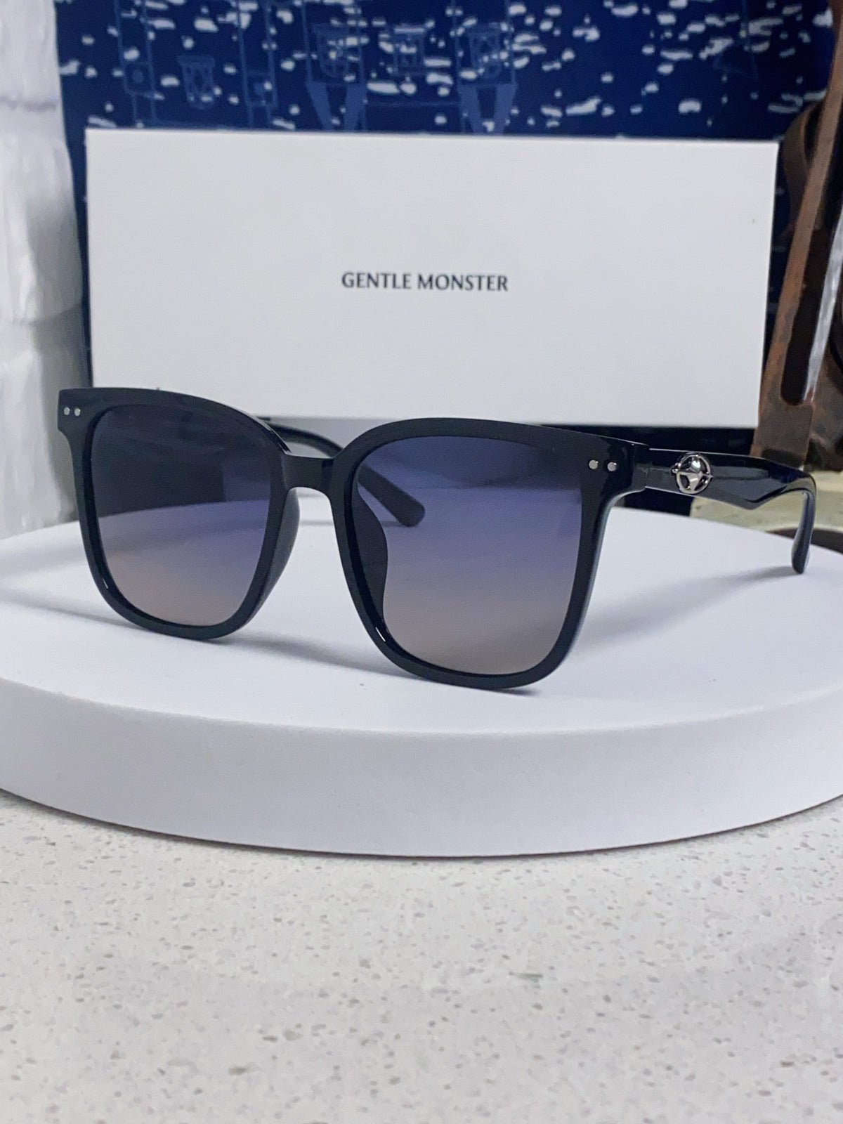 Gentle Monster Polarized Fashion Blue Lens Sunglasses for Men & Women - 358870