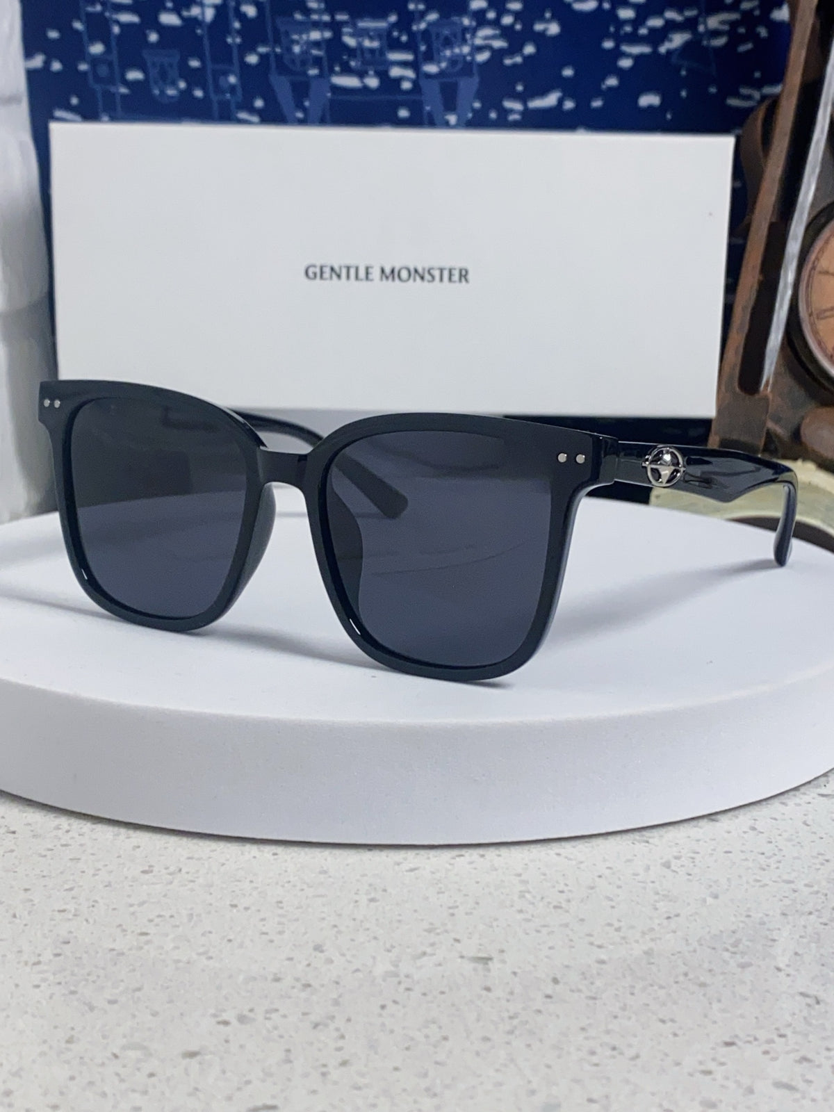 Gentle Monster Polarized Fashion Black Lens Sunglasses for Men & Wome - 358871