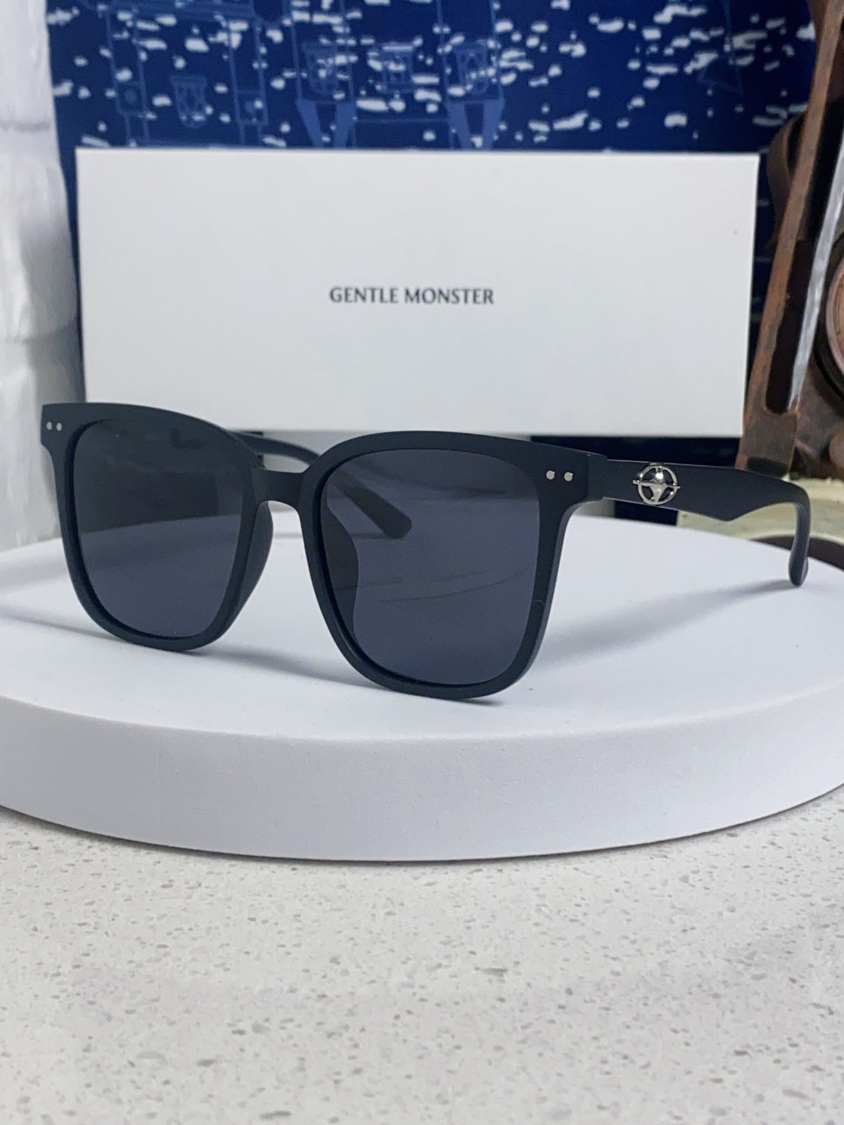Gentle Monster Polarized Fashion Black Lens Sunglasses for Men & Women