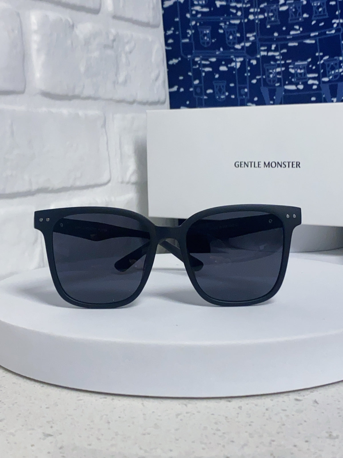 Gentle Monster Polarized Fashion Black Lens Sunglasses for Men & Wome - 358872 - detail image 2