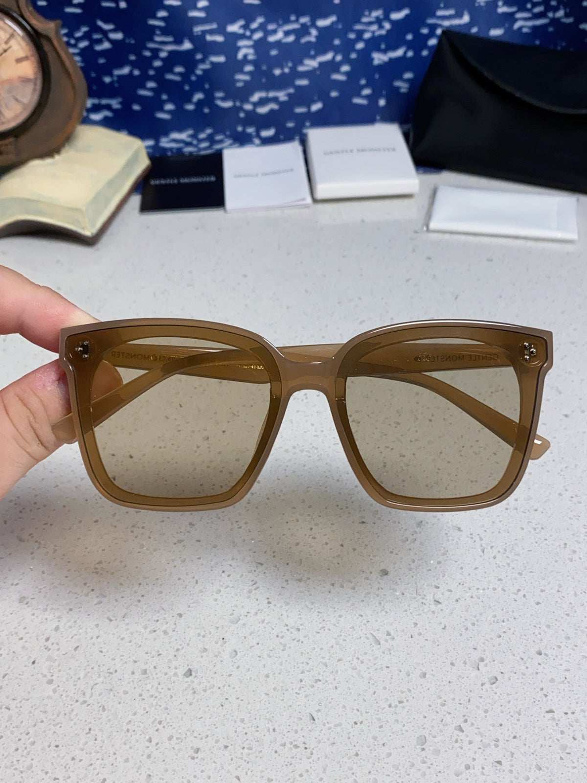Gentle Monster HER Polarized Fashion Brown Lens Sunglasses for Men & Women - detail image 4