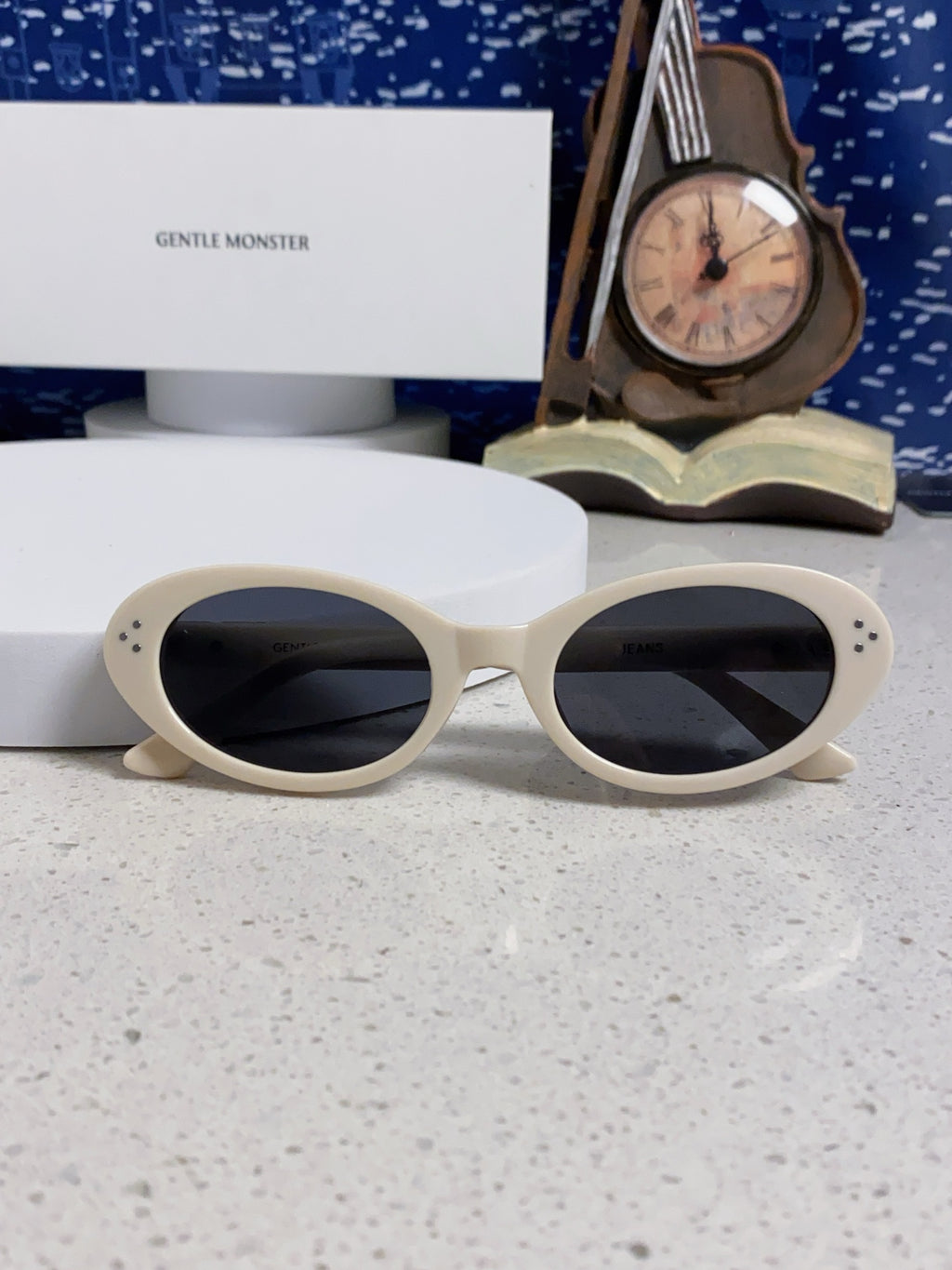 Gentle Monster JEANS Cat-Eye Silver Lens Sunglasses for Men & Women - detail image 9