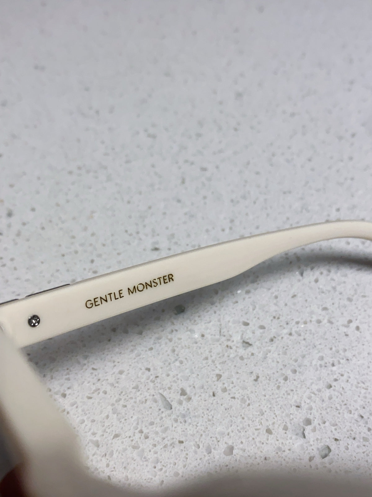 Gentle Monster JEANS Cat-Eye Silver Lens Sunglasses for Men & Women - detail image 8
