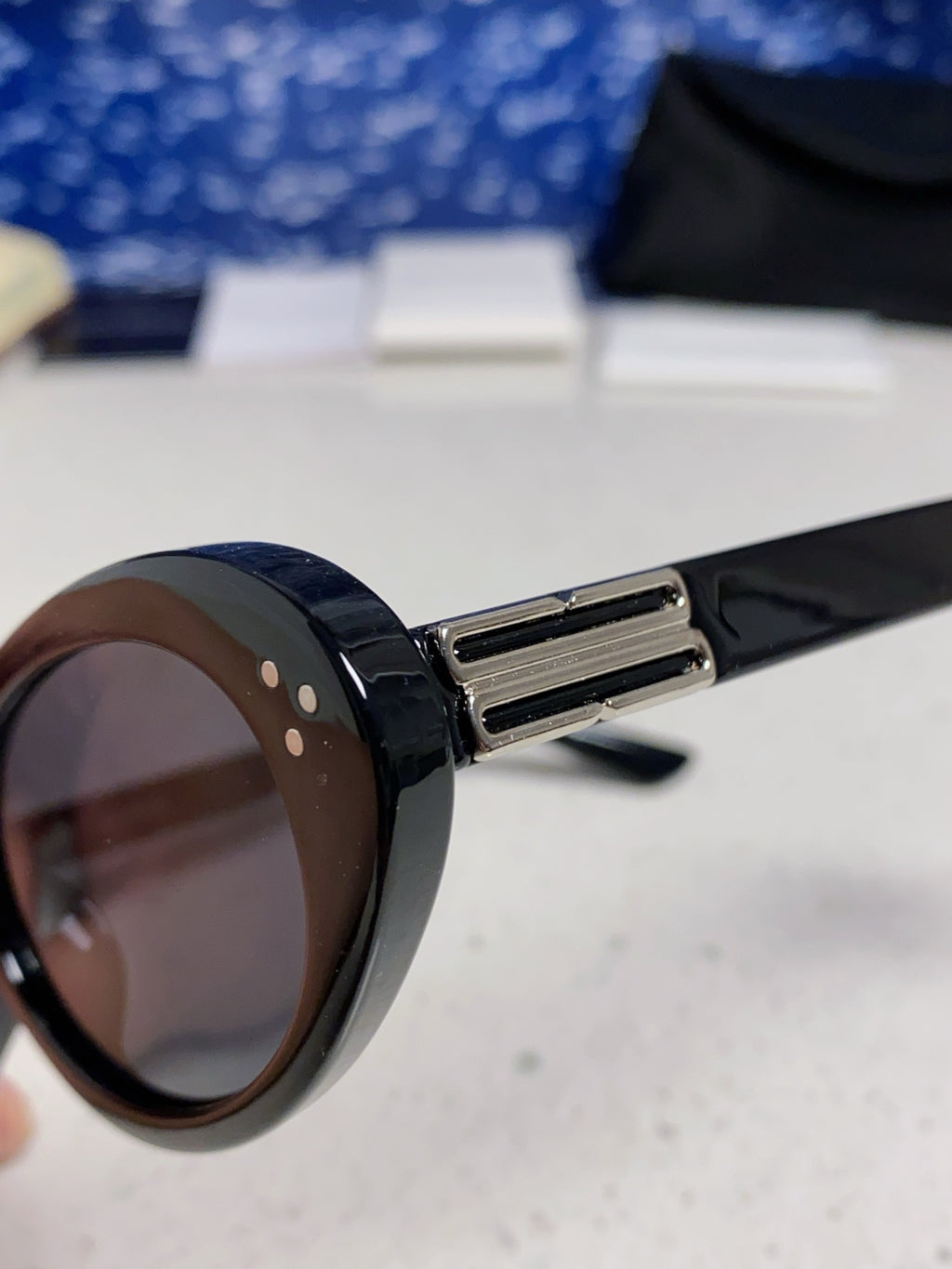 Gentle Monster JEANS Cat-Eye Black Lens Sunglasses for Men & Women - 132653 - detail image 7