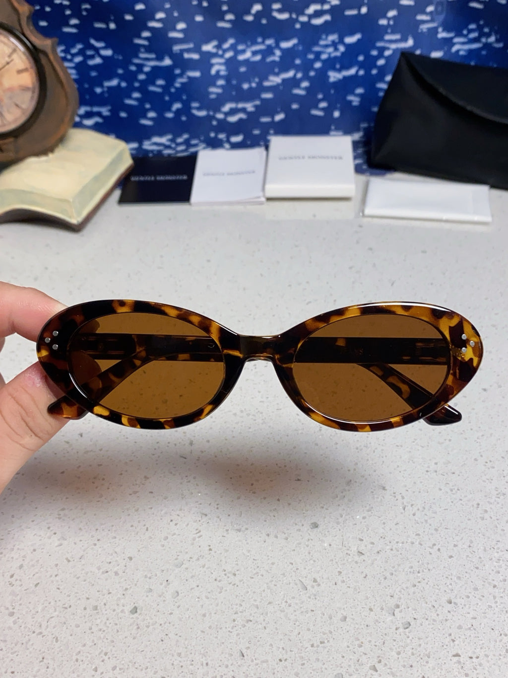 Gentle Monster JEANS Cat-Eye Brown Lens Sunglasses for Men & Women - detail image 4