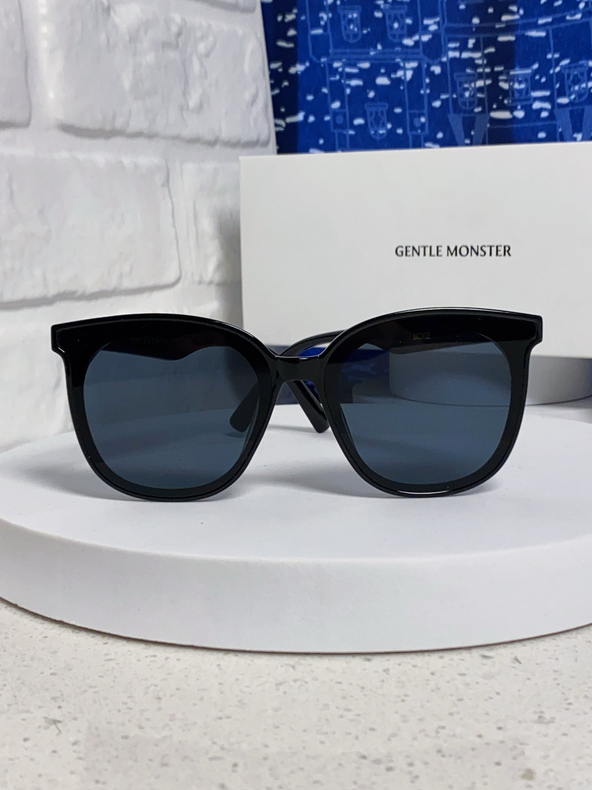 Gentle Monster JACKIE Fashion Black Lens Sunglasses for Men & Women - detail image 2