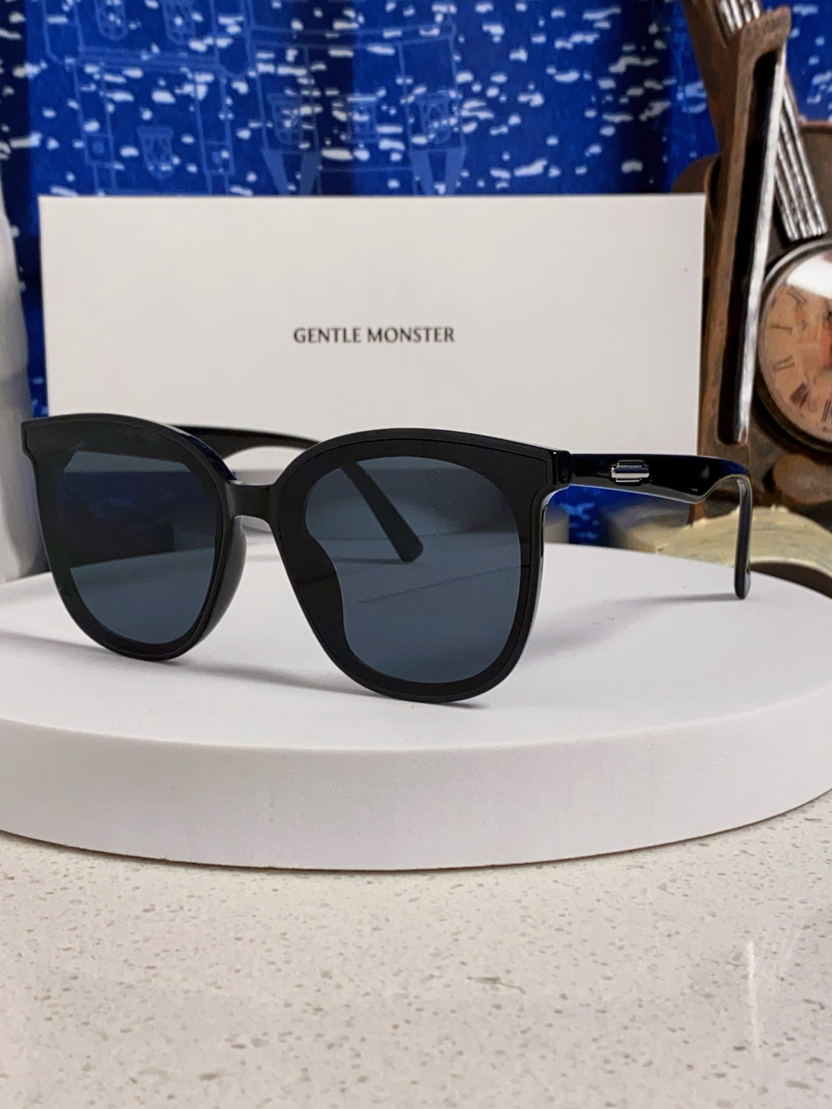 Gentle Monster JACKIE Fashion Black Lens Sunglasses for Men & Women