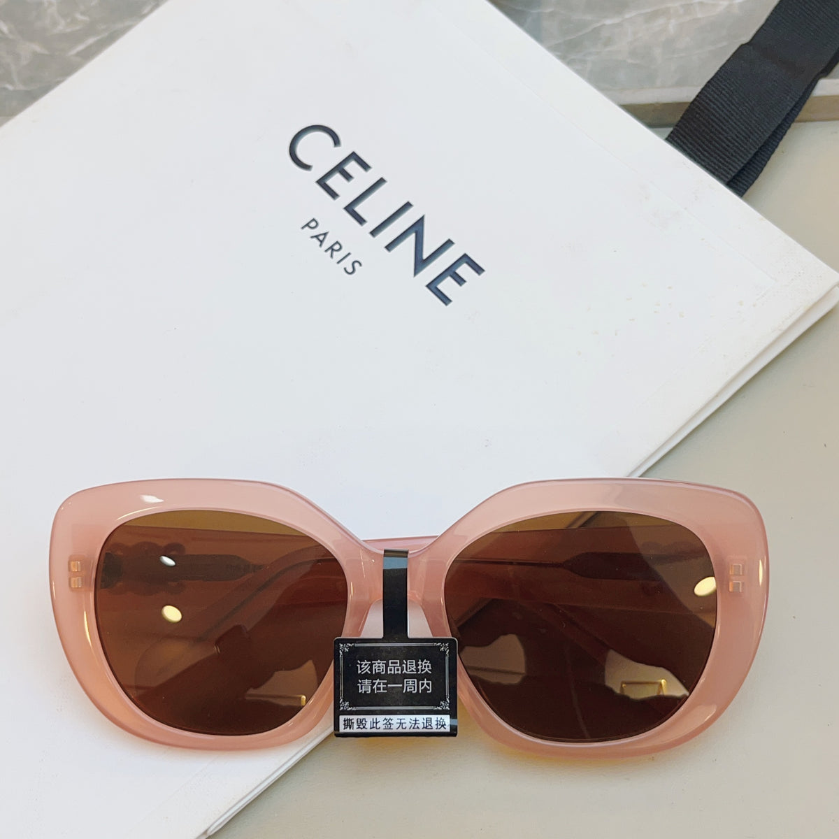Celine CL40226U Fashion Red Lens Sunglasses for Men & Women - 382538