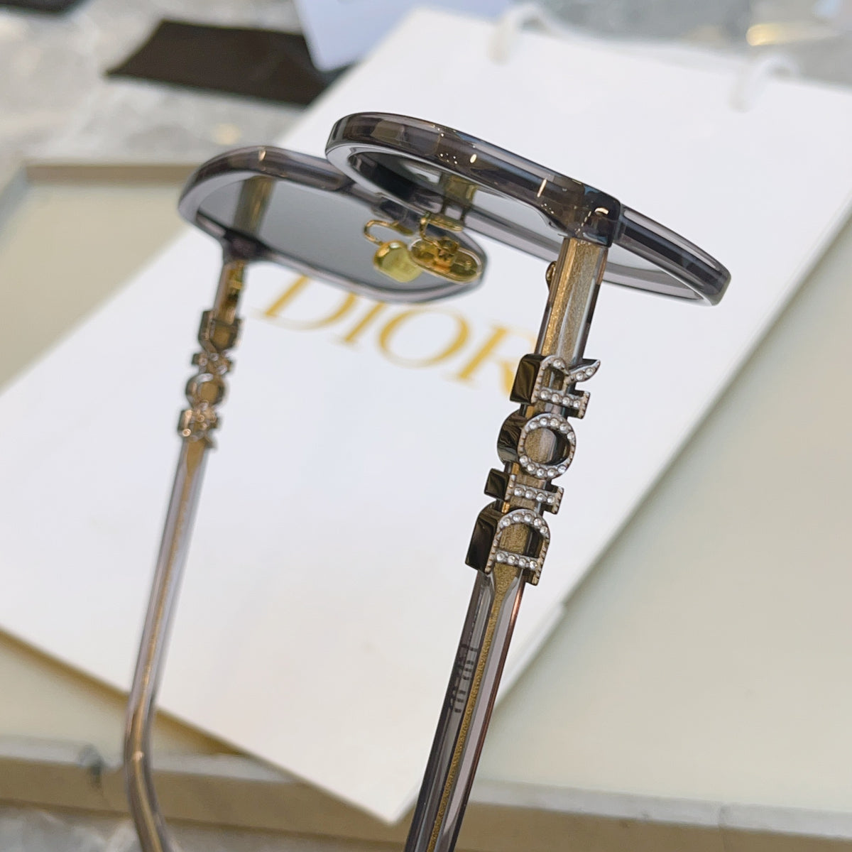 Dior DIORTREASURE Fashion Gold Lens Sunglasses for Men & Women - detail image 9