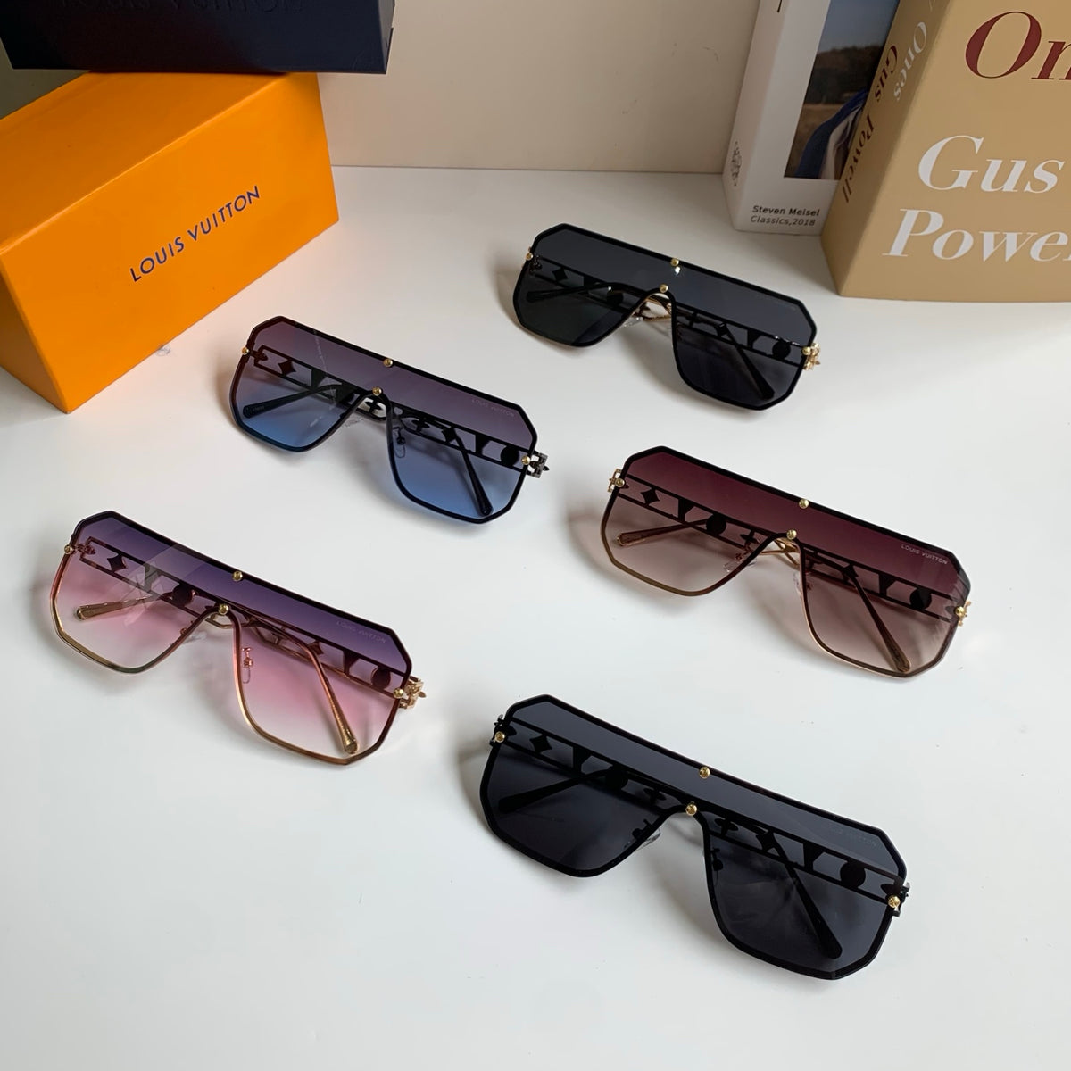 Louis Vuitton Square Black Lens Sunglasses for Men & Women - 464760 - detail image 9