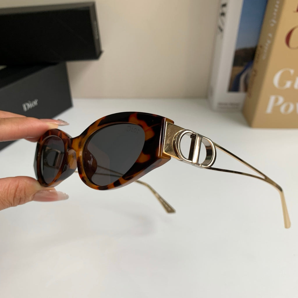 Dior Cat-Eye Silver Lens Sunglasses for Men & Women - detail image 6