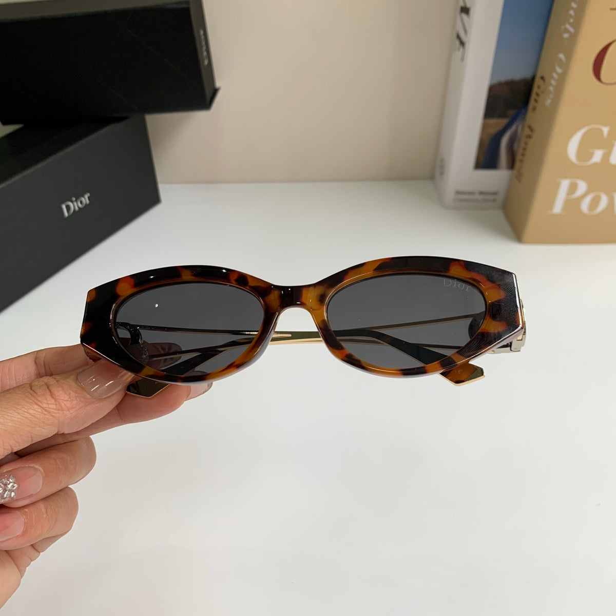 Dior Cat-Eye Silver Lens Sunglasses for Men & Women - detail image 4