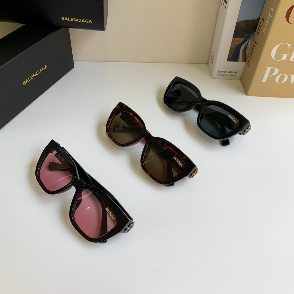 Balenciaga Square Black Lens Sunglasses for Men & Women - 372353 - detail image 9