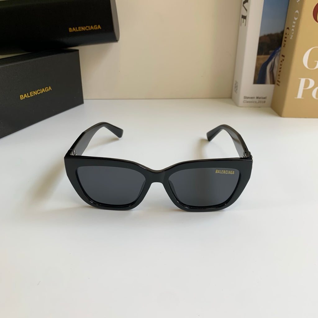 Balenciaga Square Black Lens Sunglasses for Men & Women - 372354 - detail image 5