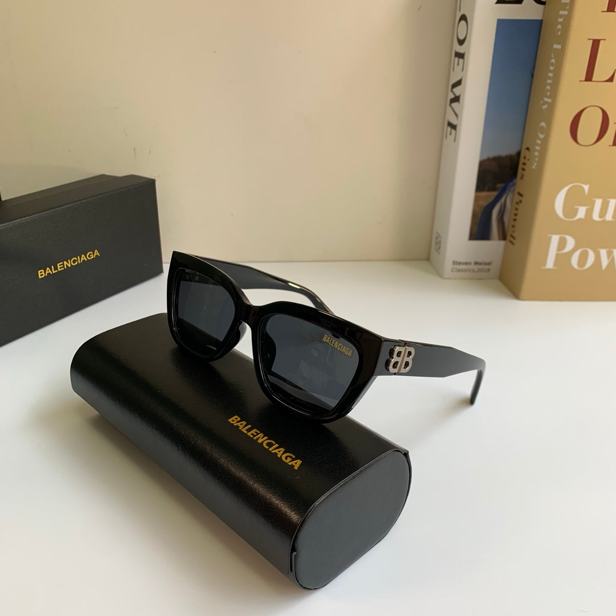Balenciaga Square Black Lens Sunglasses for Men & Women - 466010 - detail image 4