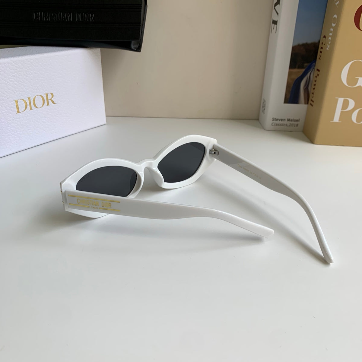 Dior Polarized Cat-Eye Silver Lens Sunglasses for Men & Women - detail image 8