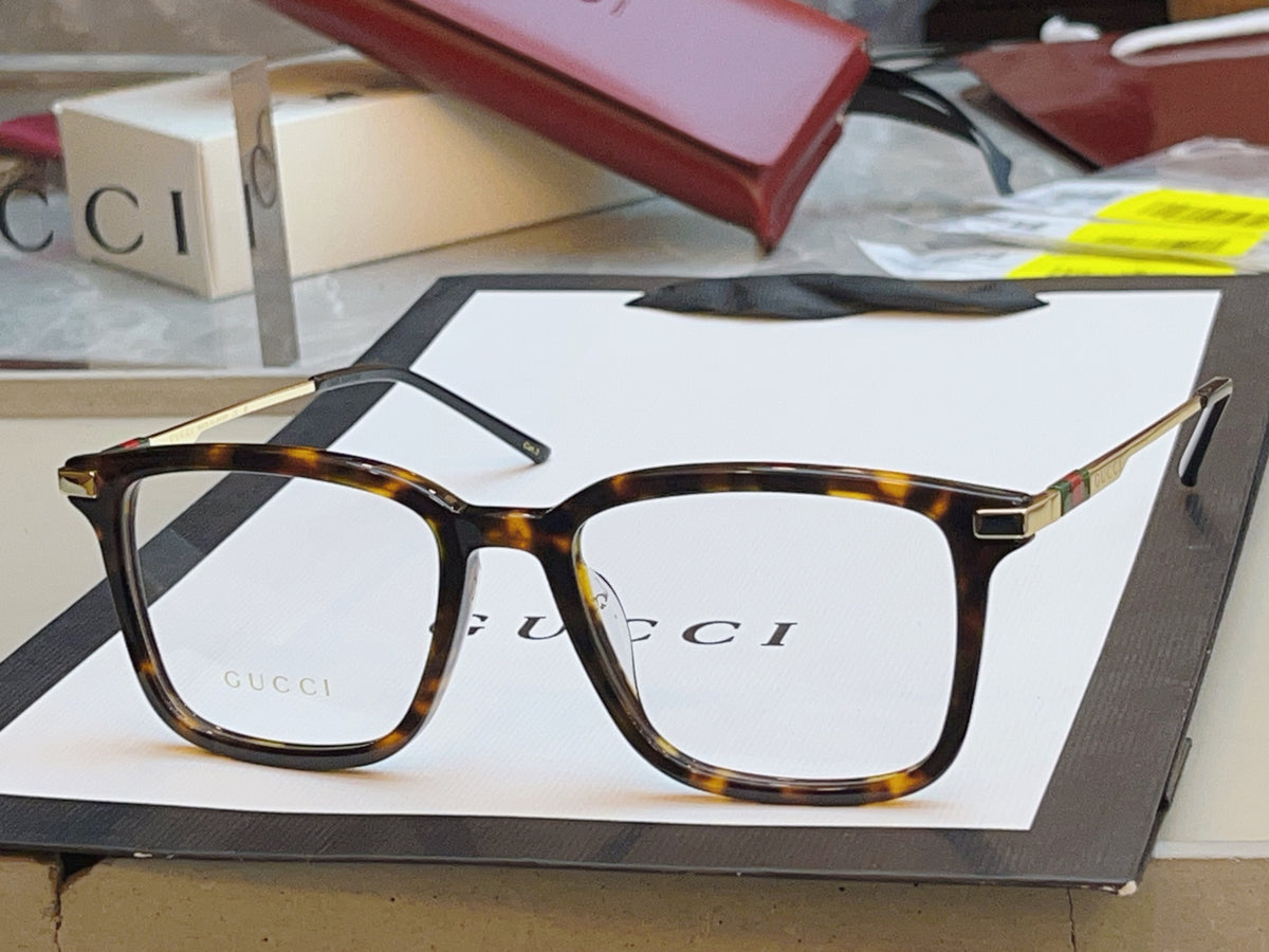 Gucci GG2246SK Fashion Black Lens Sunglasses for Men & Women - 464932 - detail image 2