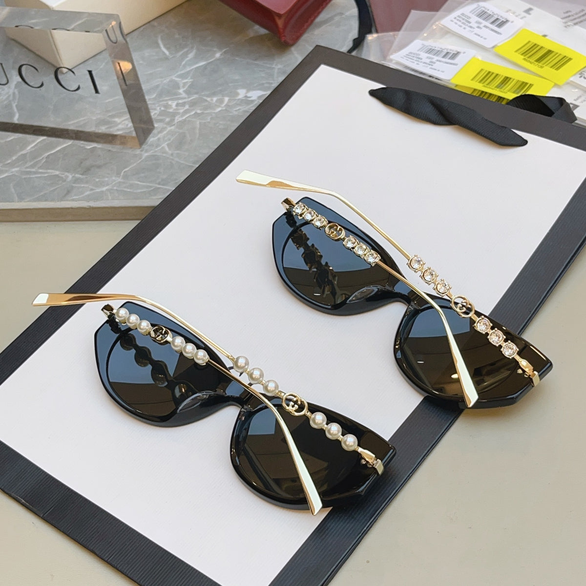 Gucci GG1970SA Fashion Black Lens Sunglasses for Men & Women - 431295 - detail image 7