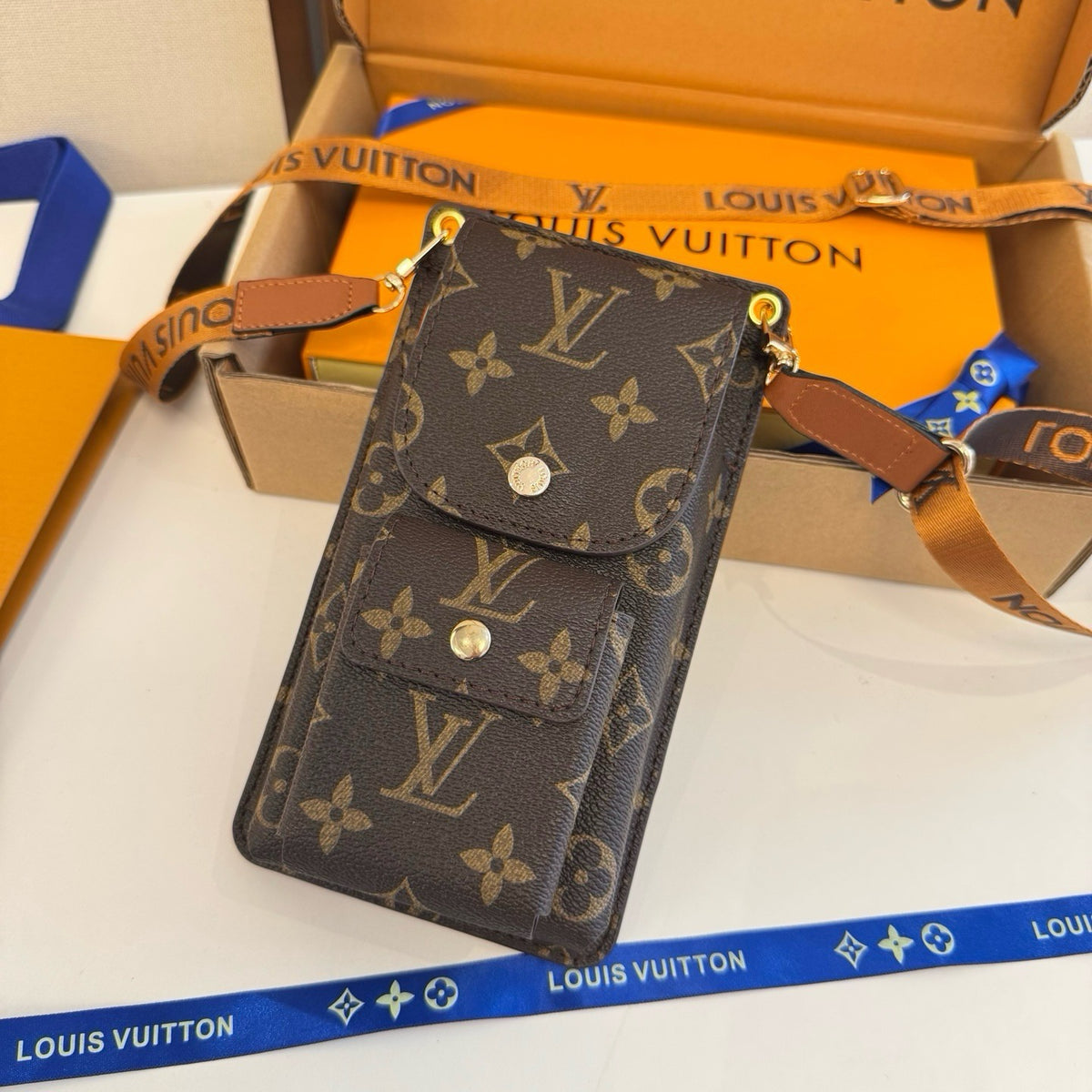 Louis Vuitton Fashion Black Lens Sunglasses for Men & Women - 493128 - detail image 5